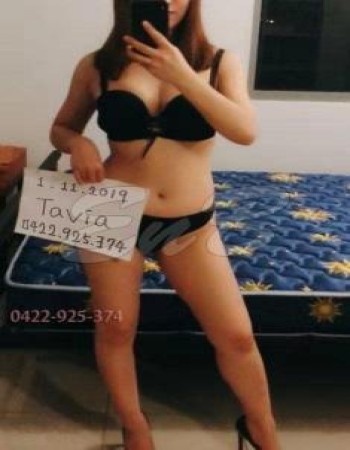 Tavia Independent Female Escort In Victoria